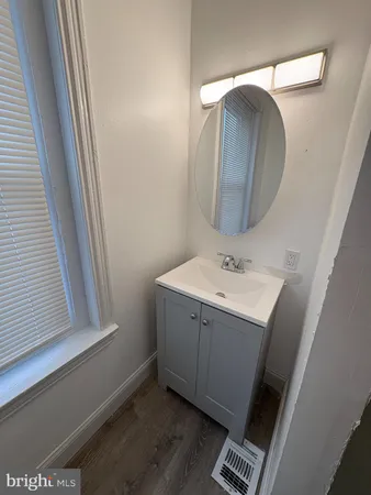$2,000 | 307 North Rodney Street, Wilmington, DE 19805