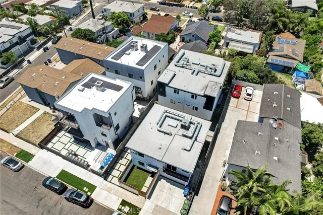 $5,995 | 2153 South West View Street, Los Angeles, CA 90016