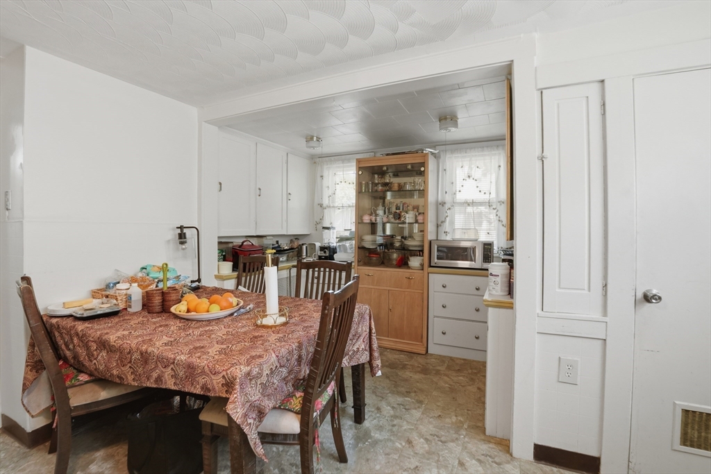 14 Katherine Road Stoneham, MA 02180 - Photo 8 of 25