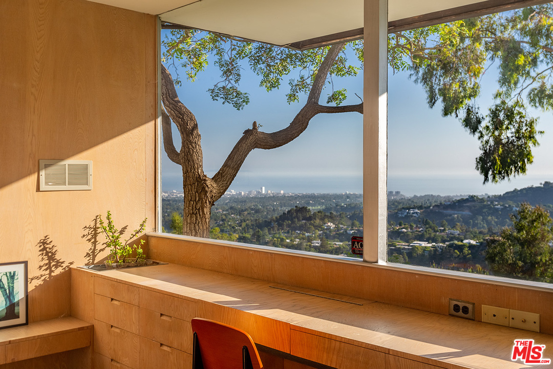 1531 North Tigertail Road Los Angeles, CA 90049 - Photo 14 of 27 a room with a large window