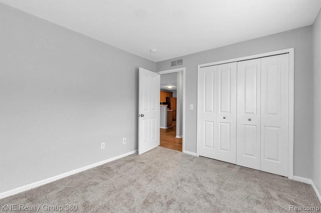 4047 Hampton Ridge Boulevard, Unit 6 Howell, MI 48843 - Photo 26 of 33