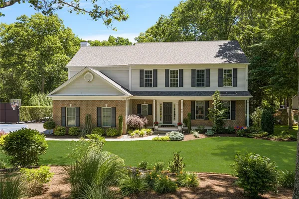 $1,249,000 | 64 Fieldstone Lane, North Kingstown, RI 02874