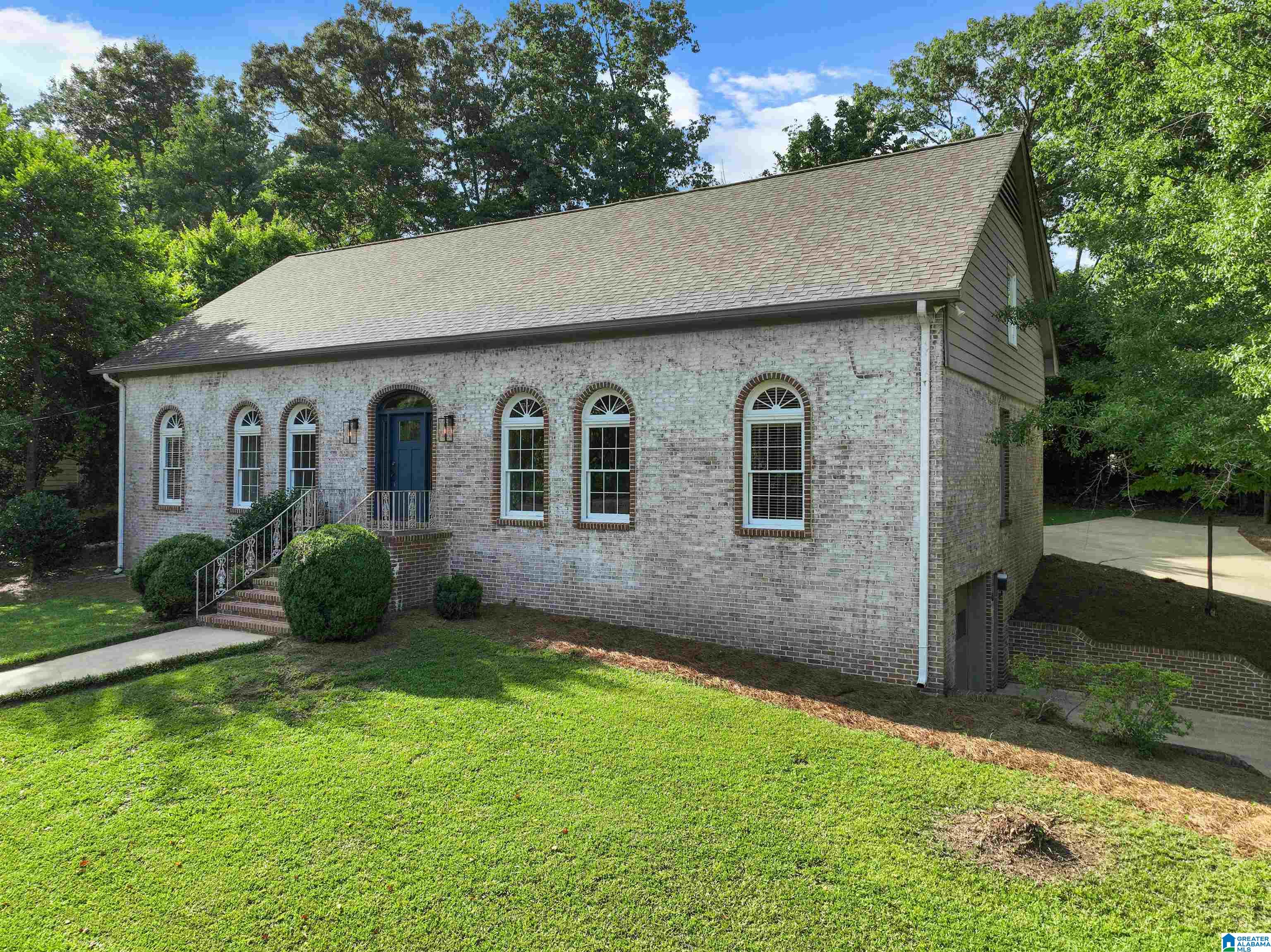 3908 Spring Valley Road Mountain Brook, AL 35223 - Photo 4 of 32 Gallery Image 4