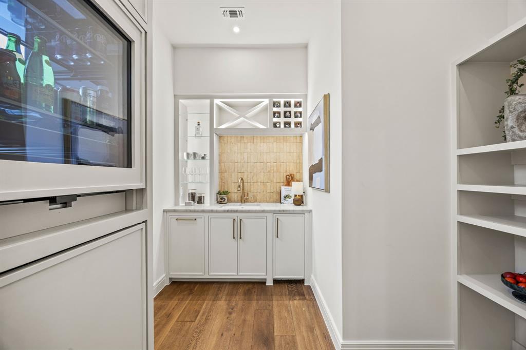 4557 Ridge Road Dallas, TX 75229 - Photo 8 of 37