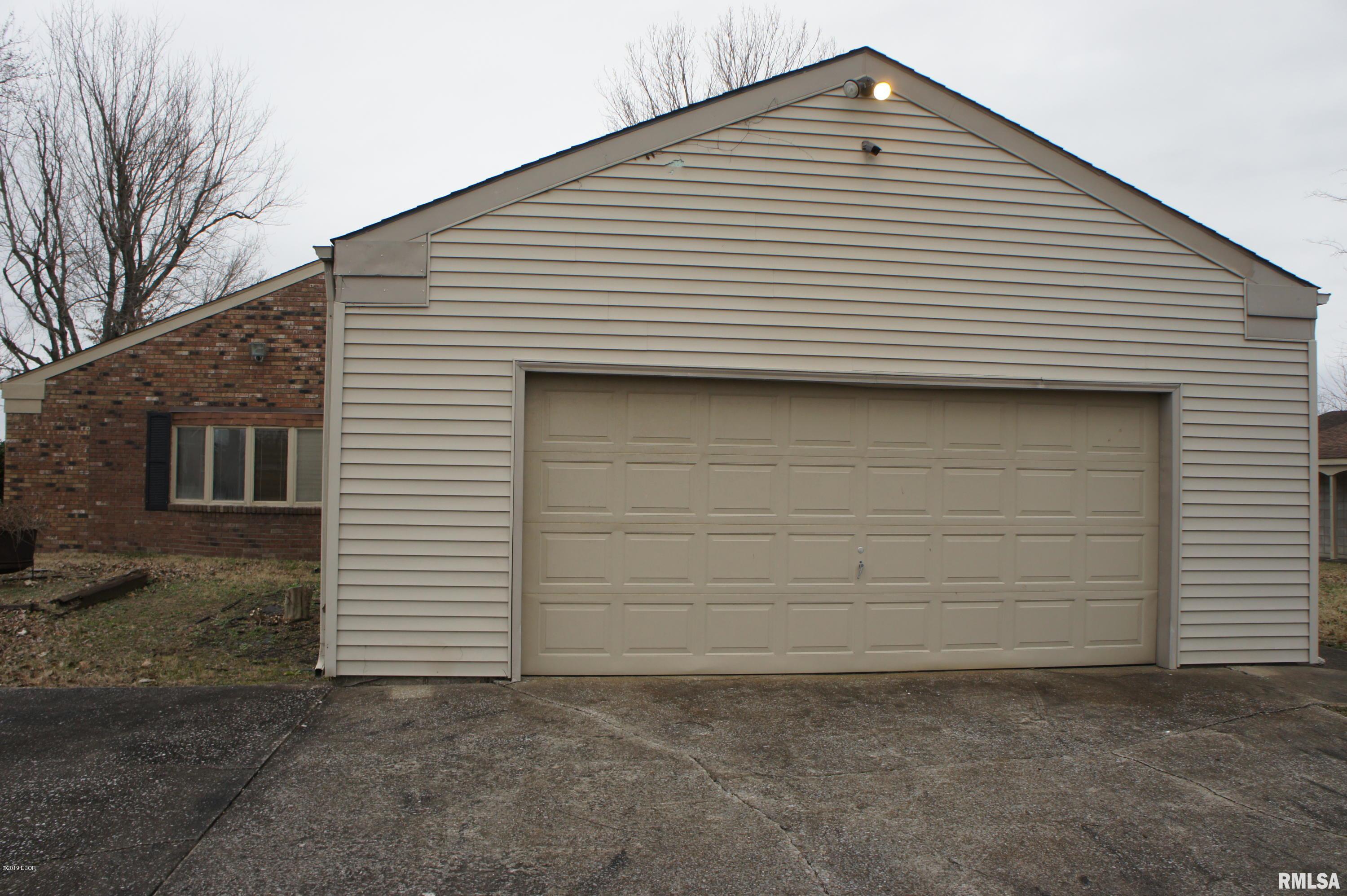 2622 Strawberry Road Brookport, IL 62910 - Photo 5 of 20