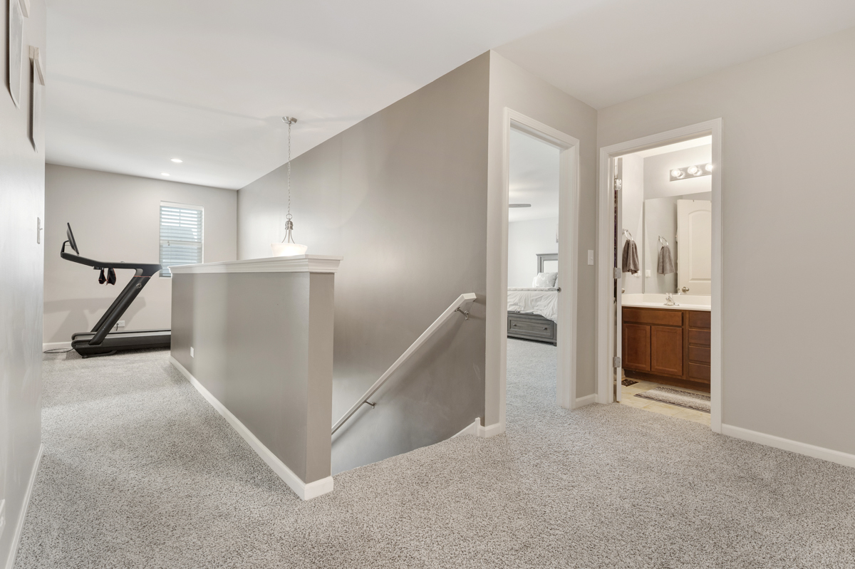3827 Trillium Trail Elgin, IL 60124 - Photo 9 of 29 a view of a kitchen