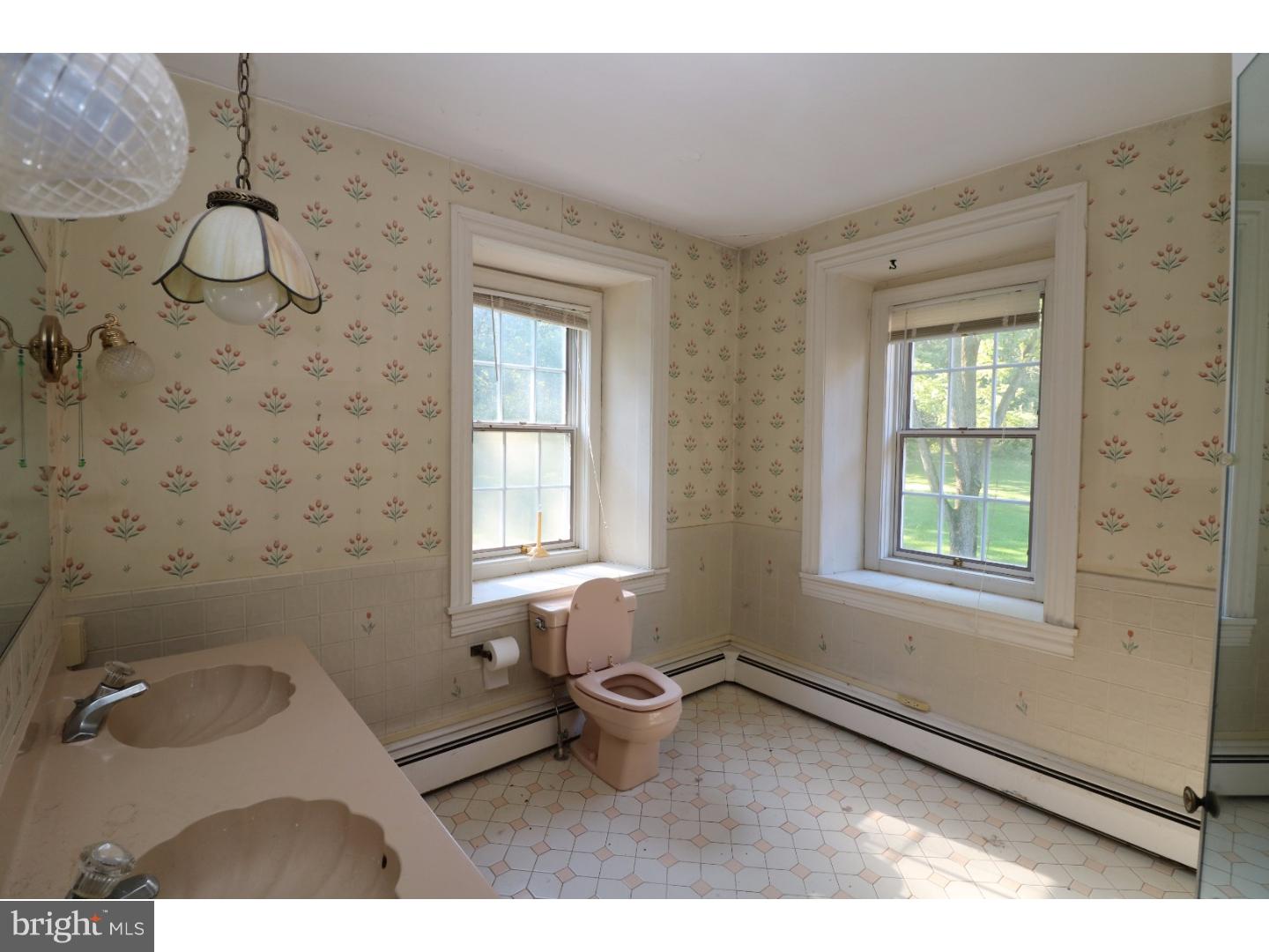 291 Blue Rocks Road Lenhartsville, PA 19534 - Photo 17 of 23 Gallery Image 17