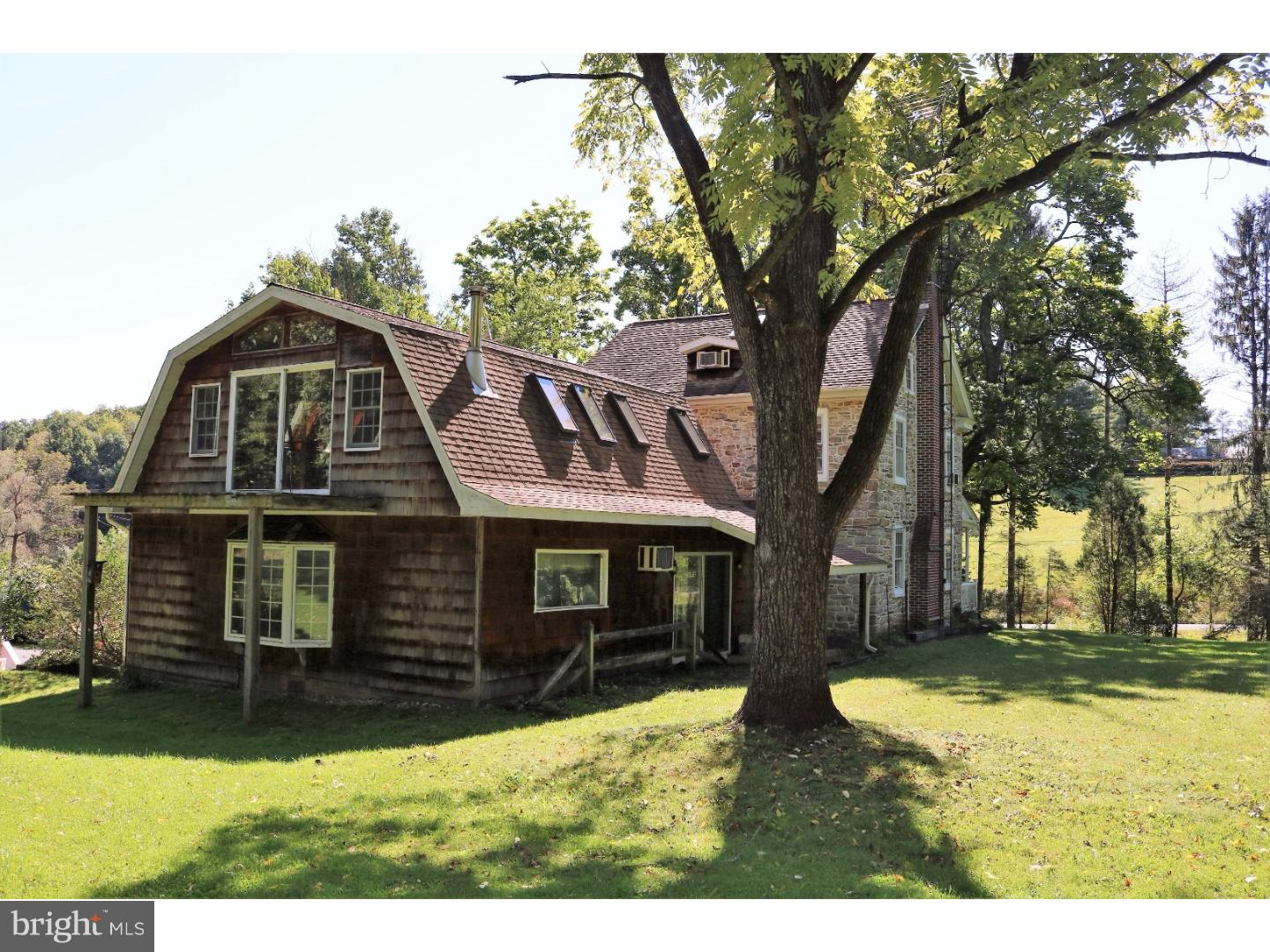 291 Blue Rocks Road Lenhartsville, PA 19534 - Photo 5 of 23 Gallery Image 5
