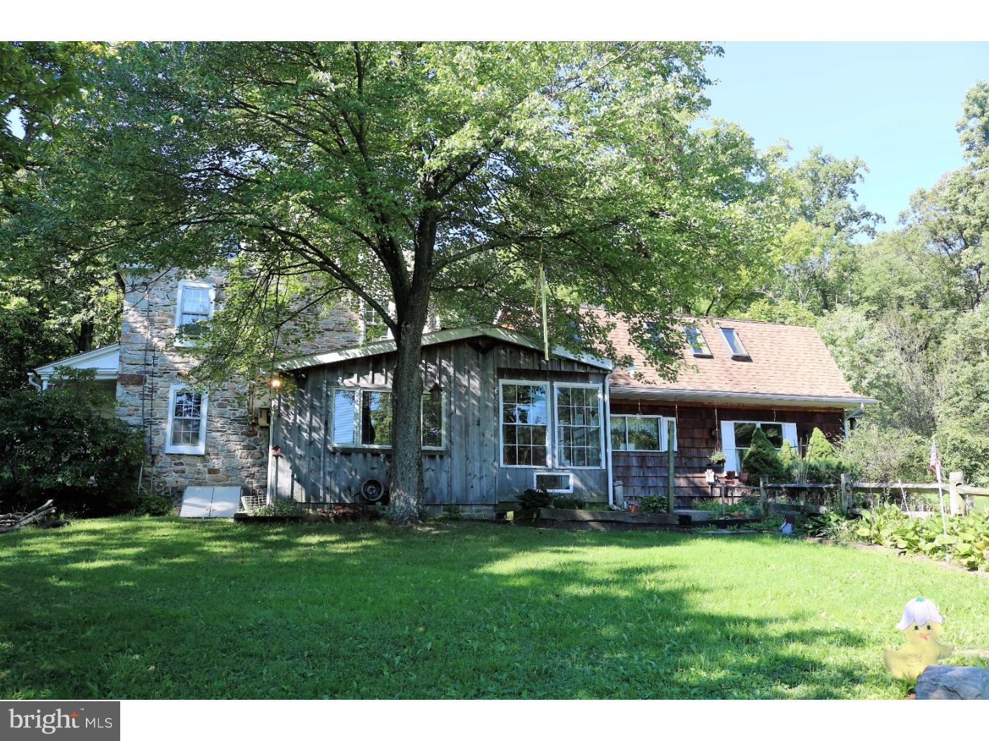 291 Blue Rocks Road Lenhartsville, PA 19534 - Photo 6 of 23 Gallery Image 6