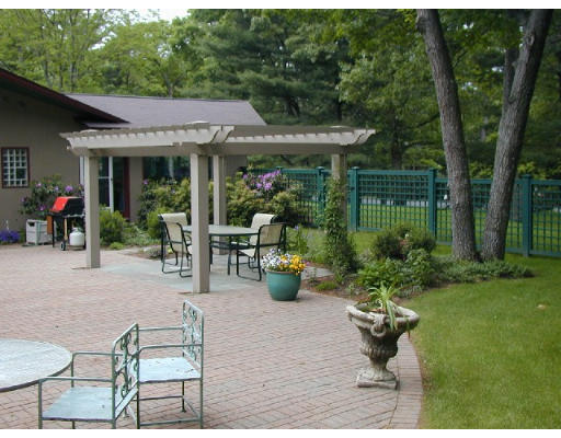 60 Beaver Road Weston, MA 02493 - Photo 7 of 13