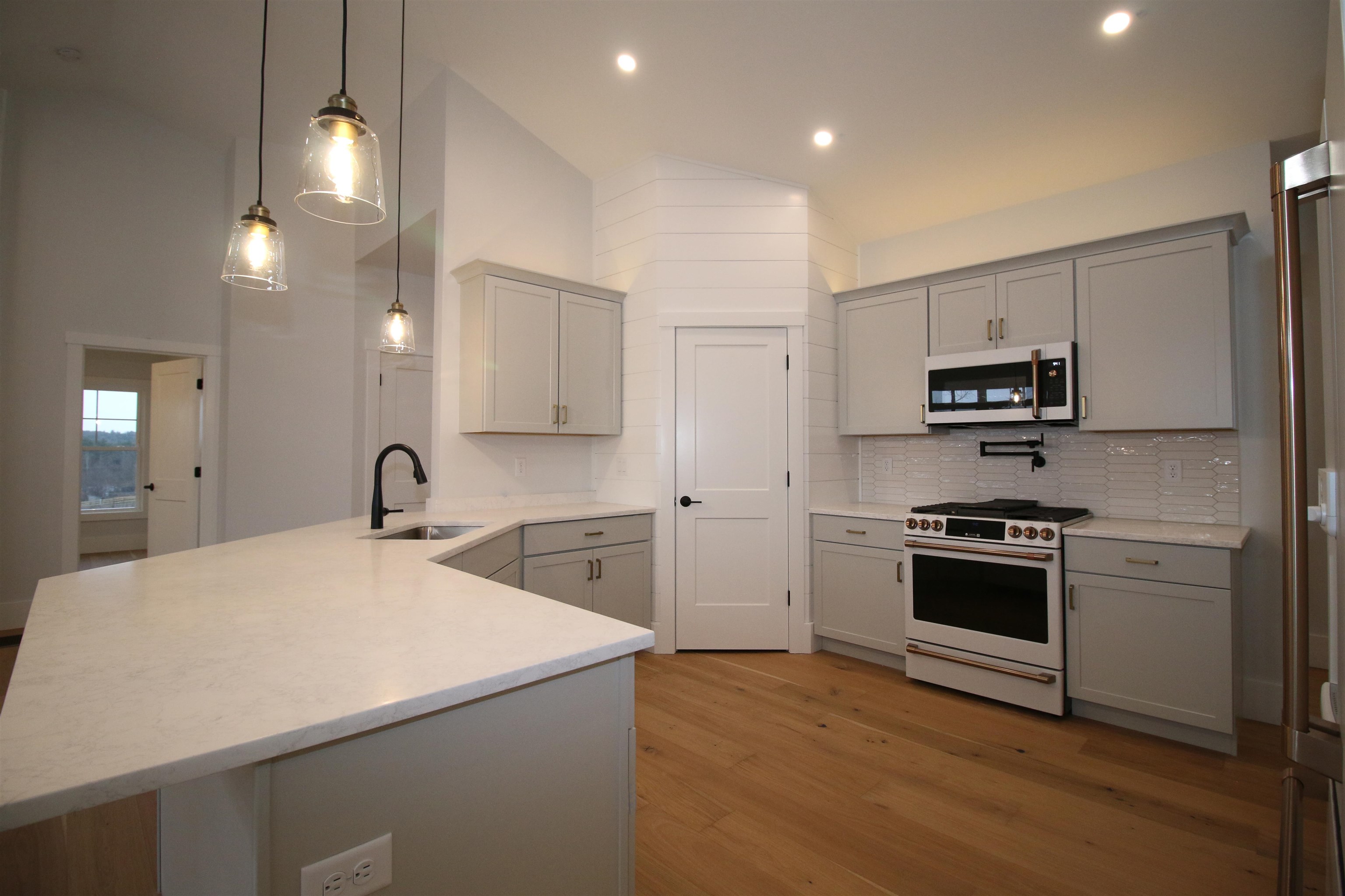14 Carleton Road Mont Vernon, NH 03057 - Photo 5 of 31