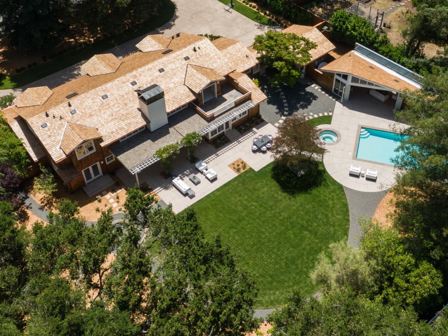 2 Mosswood Way Atherton, CA 94027 - Photo 38 of 38 an aerial view of multiple houses with yard