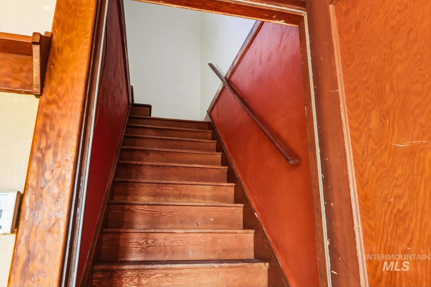 22573 Travis Road Wilder, ID 83676 - Photo 20 of 30 View of stairs