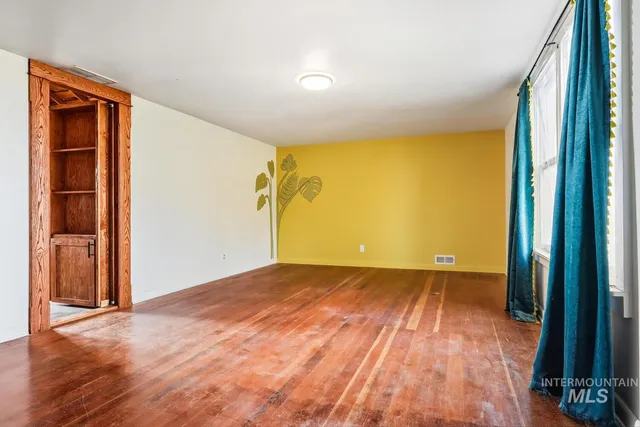 $549,900 | 22573 Travis Road, Wilder, ID 83676