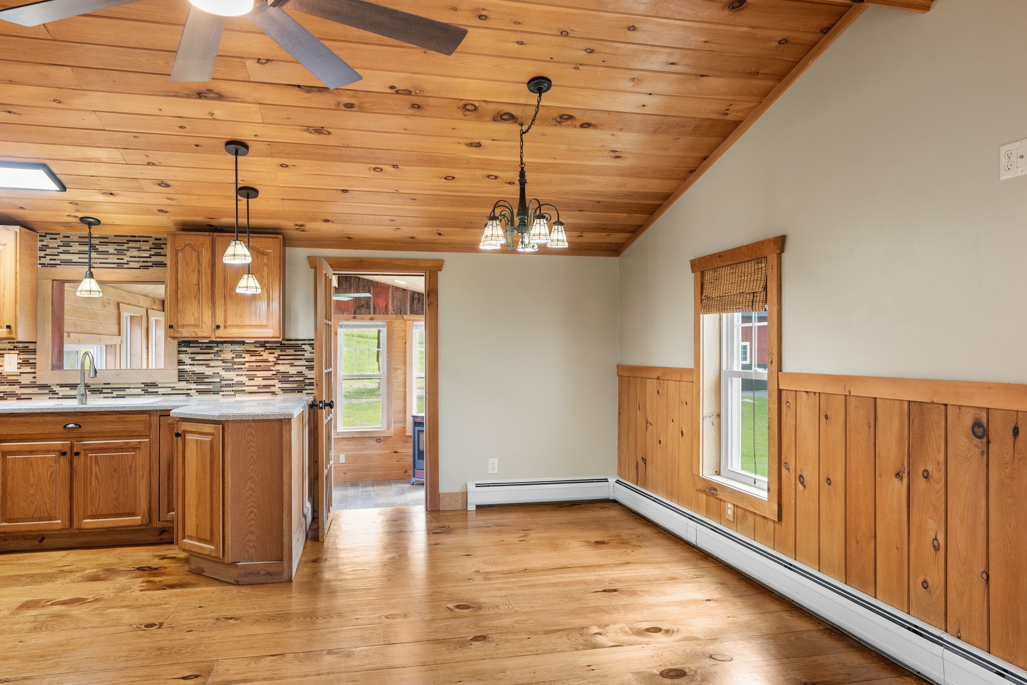 395 Hardy Road Johnson City, NY 13790 - Photo 10 of 41