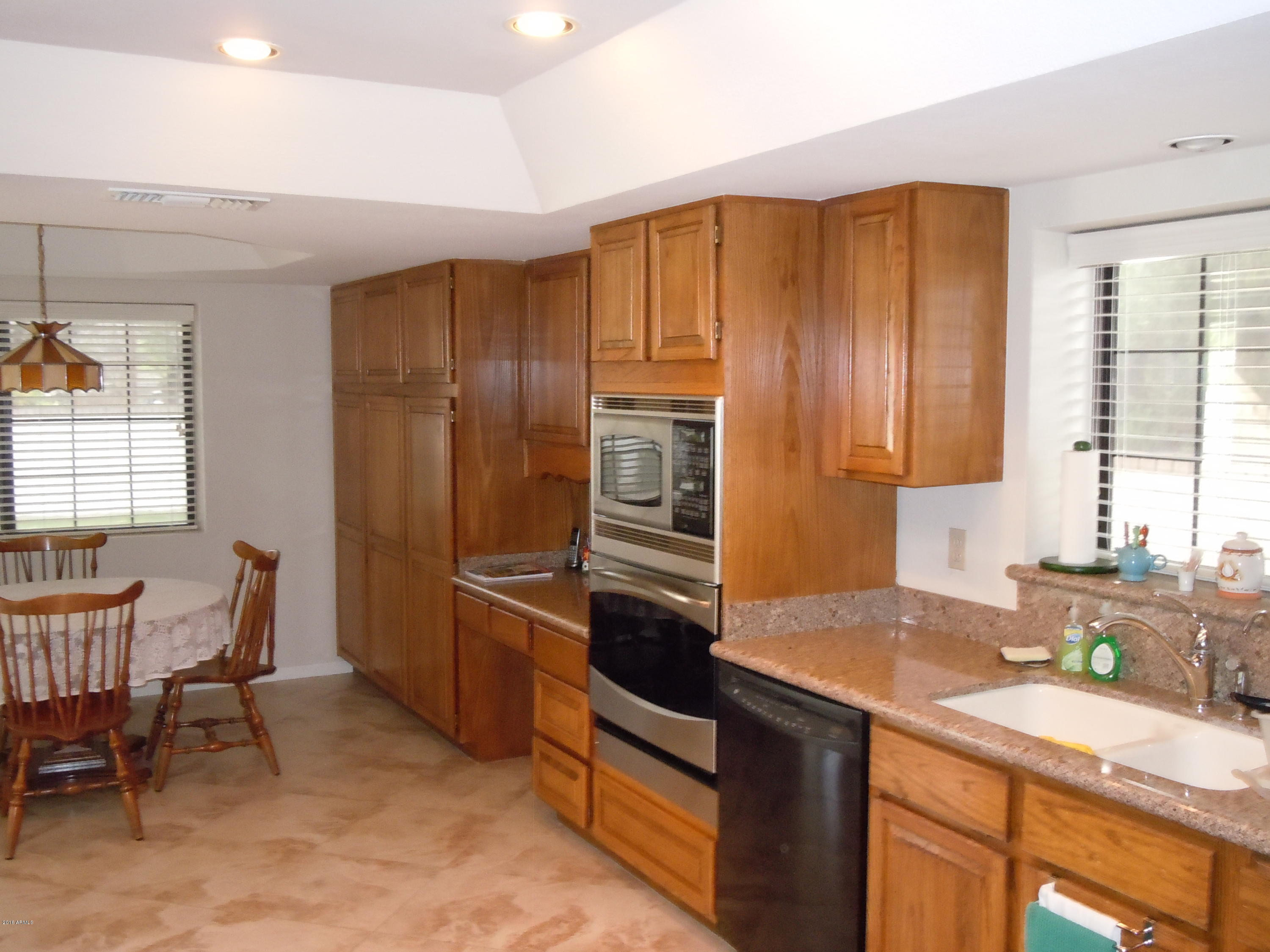 1121 West Ocotillo Road Phoenix, AZ 85013 - Photo 19 of 42 DSCN2026