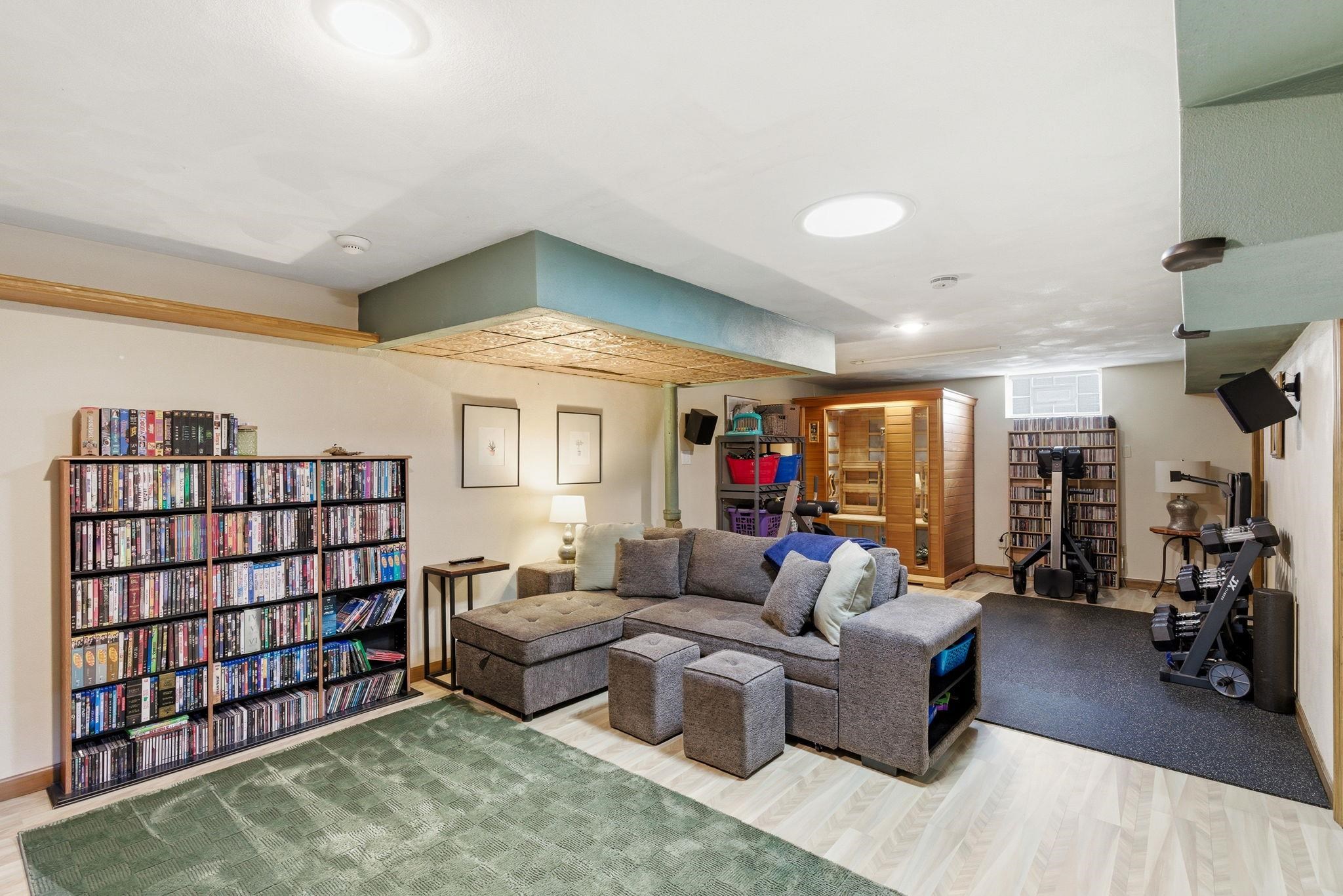 1821 Manley Street Madison, WI 53704 - Photo 21 of 48
