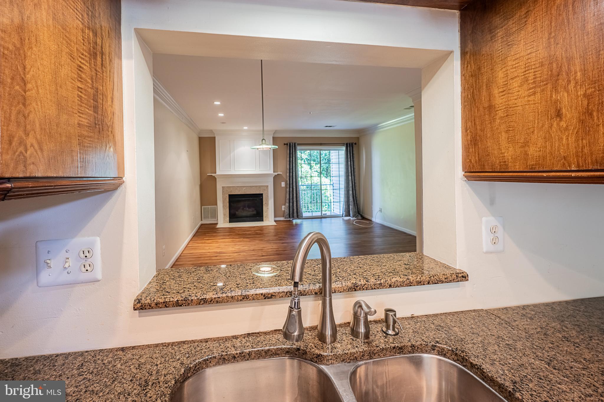 5920 Terrapin Place Alexandria, VA 22310 - Photo 14 of 67 a view of living room with granite countertop furniture