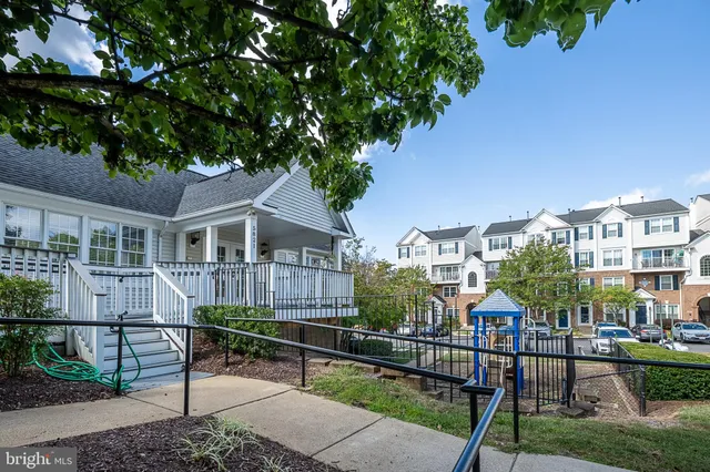 $2,800 | 5920 Terrapin Place, Alexandria, VA 22310