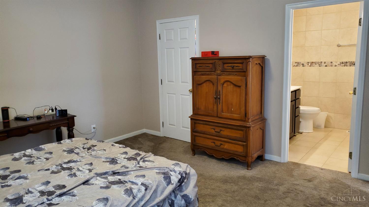 3501 Jessup Road Cincinnati, OH 45239 - Photo 15 of 44