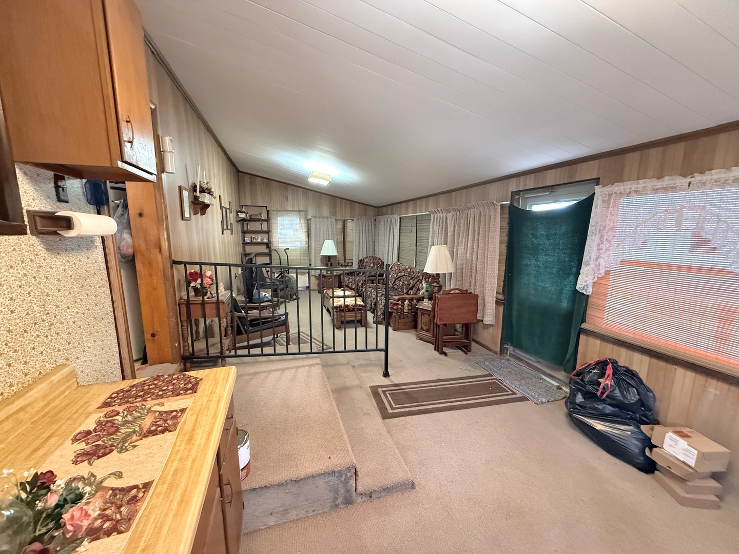 1421 West Maple Street Herrin, IL 62948 - Photo 4 of 15 a view of a room with gym equipment