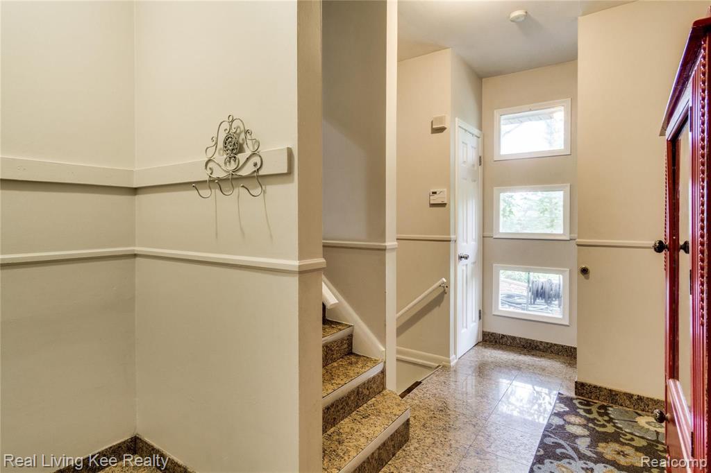 1396 New Life Lane Rochester Hills, MI 48309 - Photo 21 of 41