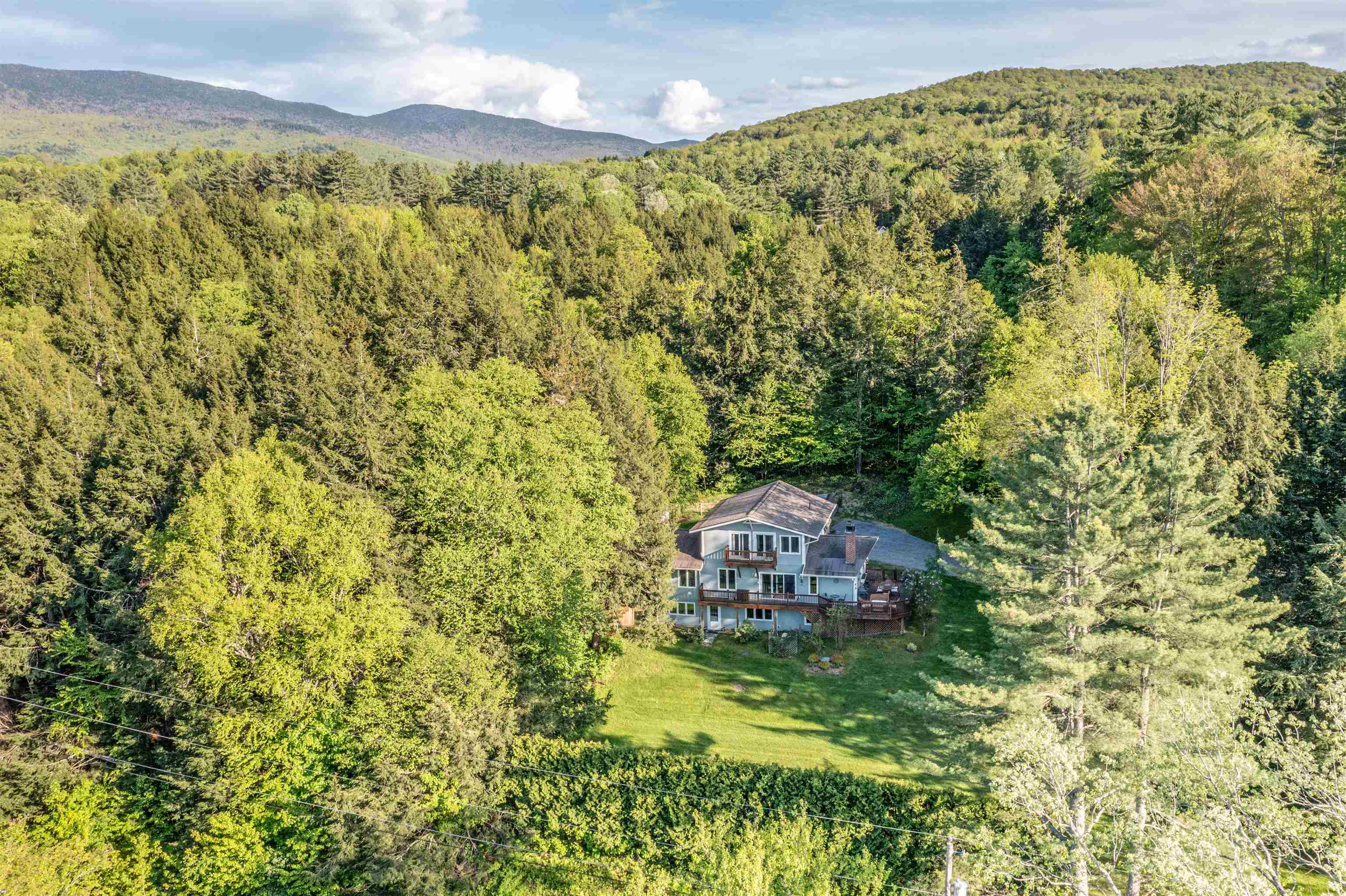 217 Wood Road Stowe, VT 05672 - Photo 9 of 40