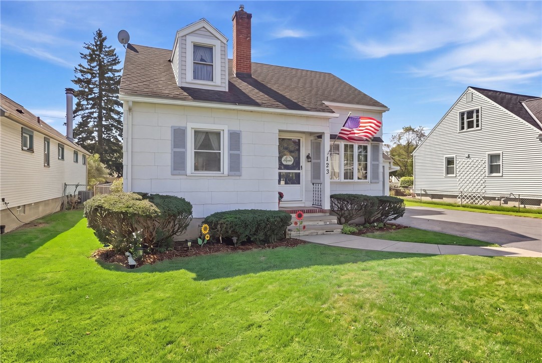 123 Chesterton Road Greece, NY 14626 - Photo 3 of 34 Gallery Image 3