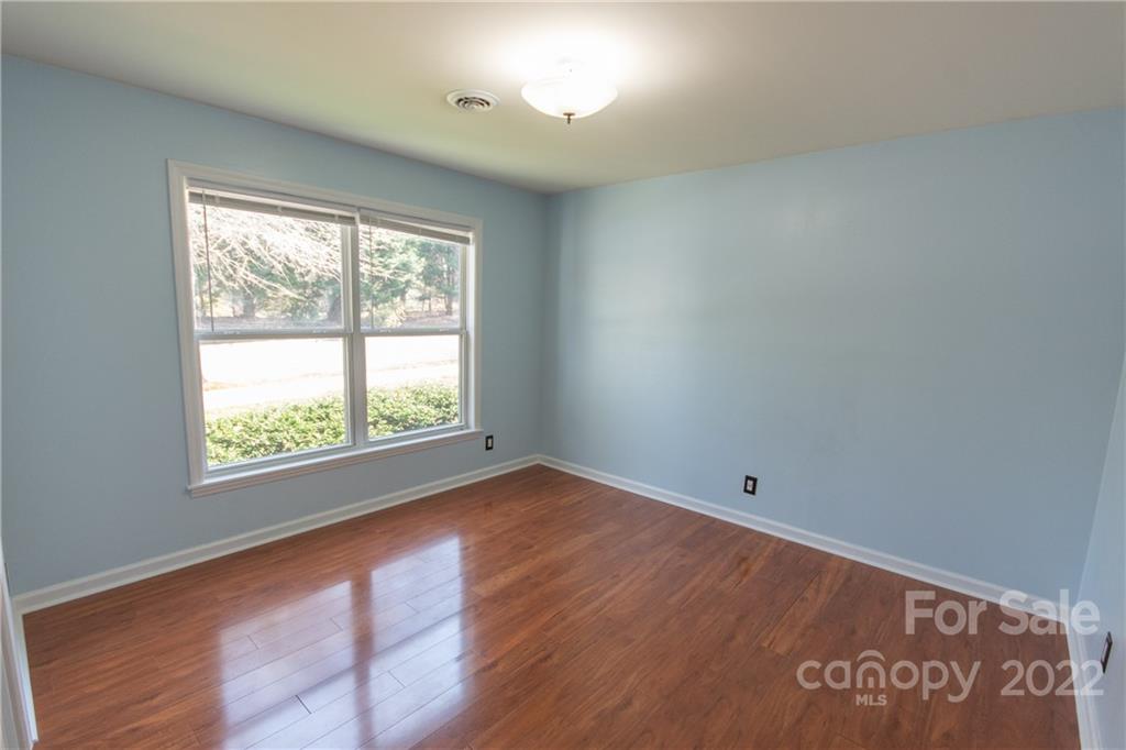 197 Ridge Point, Unit 6 Sylva, NC 28779 - Photo 8 of 13