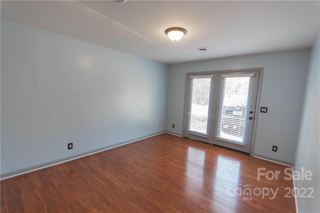 197 Ridge Point, Unit 6 Sylva, NC 28779 - Photo 9 of 13