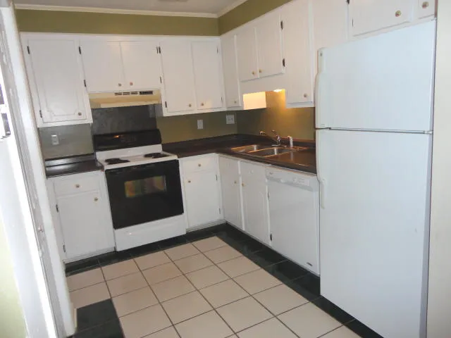 $1,500 | 7700 Corley Drive, North Charleston, SC 29418