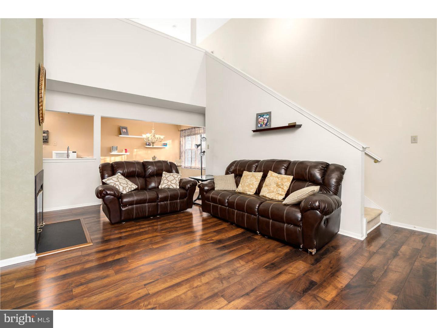 502 Quail Road Marlton, NJ 08053 - Photo 4 of 25 Living Room