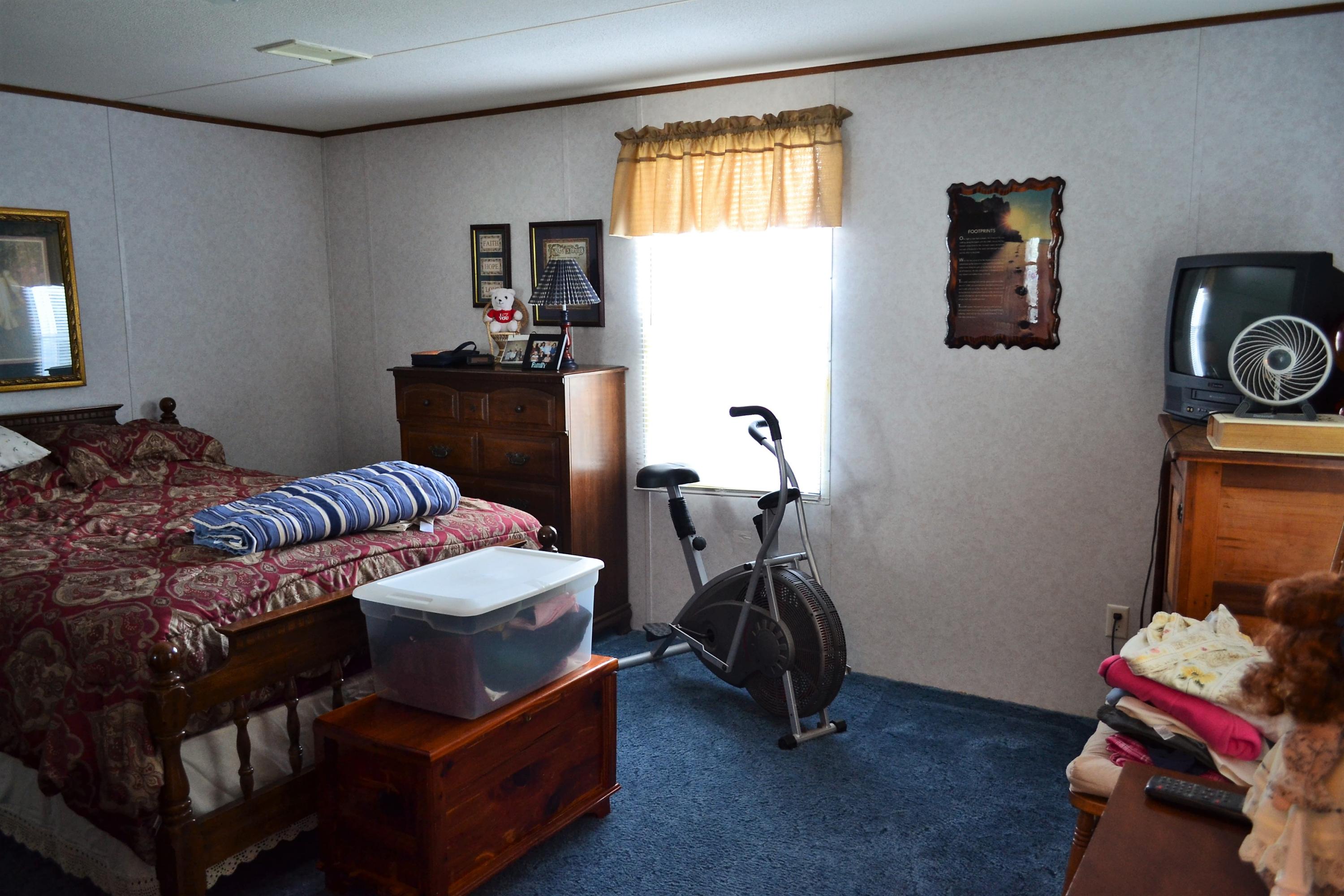 3554 Martha Washington Road Clarkrange, TN 38553 - Photo 16 of 32 Bedroom #2