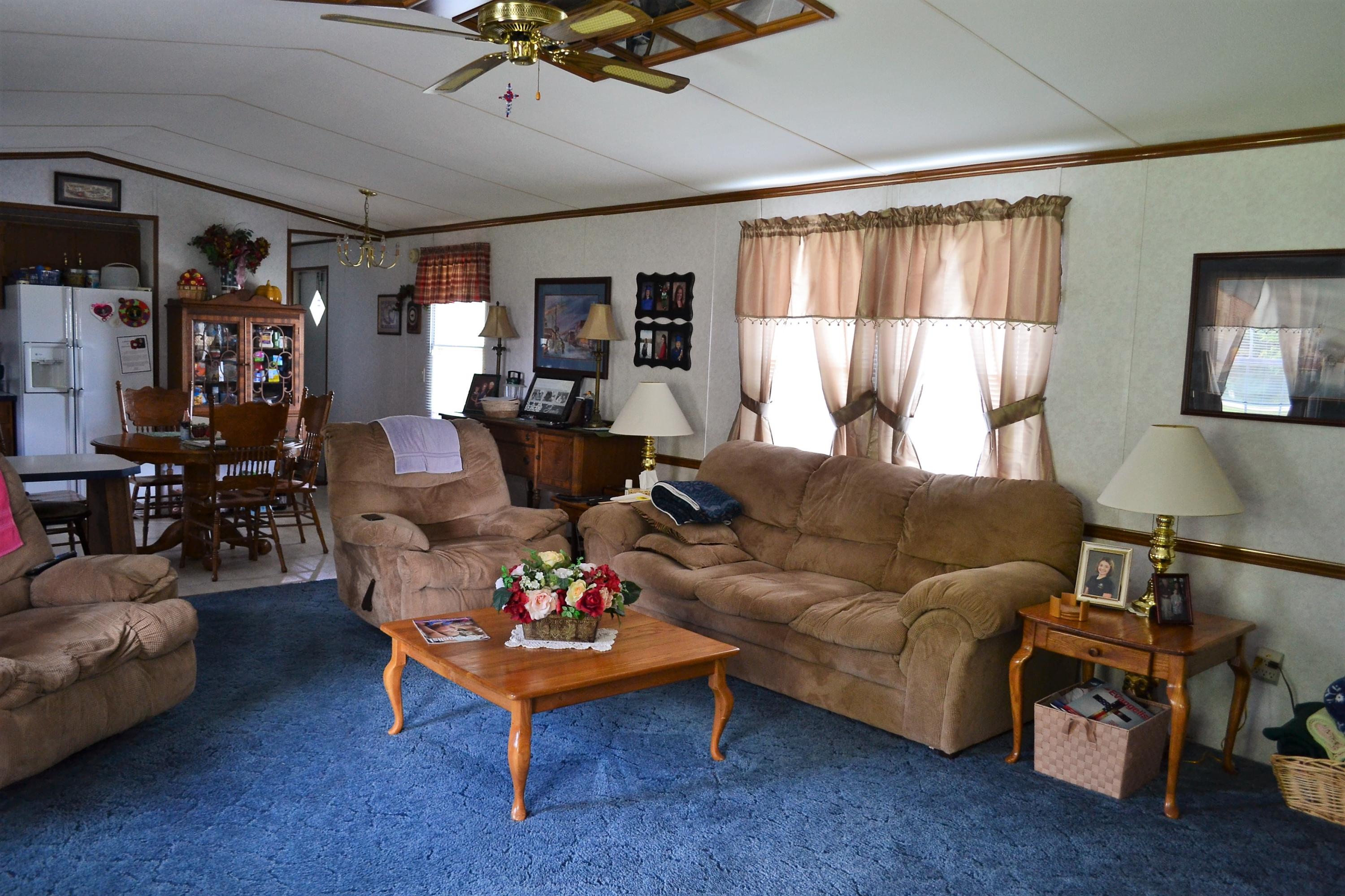 3554 Martha Washington Road Clarkrange, TN 38553 - Photo 5 of 32 Livingroom