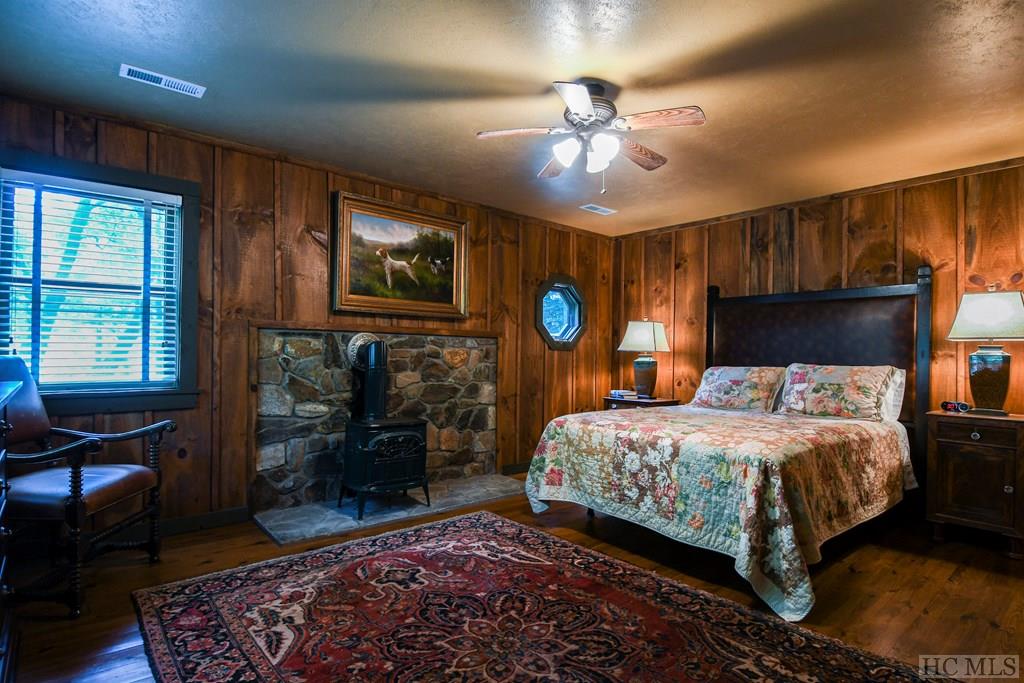496 Holt Road Highlands, NC 28741 - Photo 27 of 37 Gallery Image 27