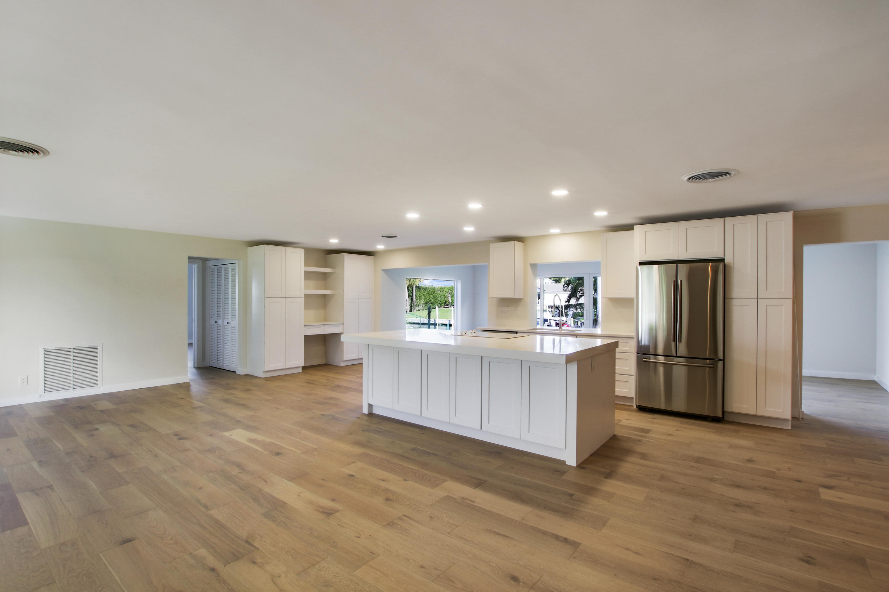 613 Shore Road North Palm Beach, FL 33408 - Photo 11 of 30 House2-15