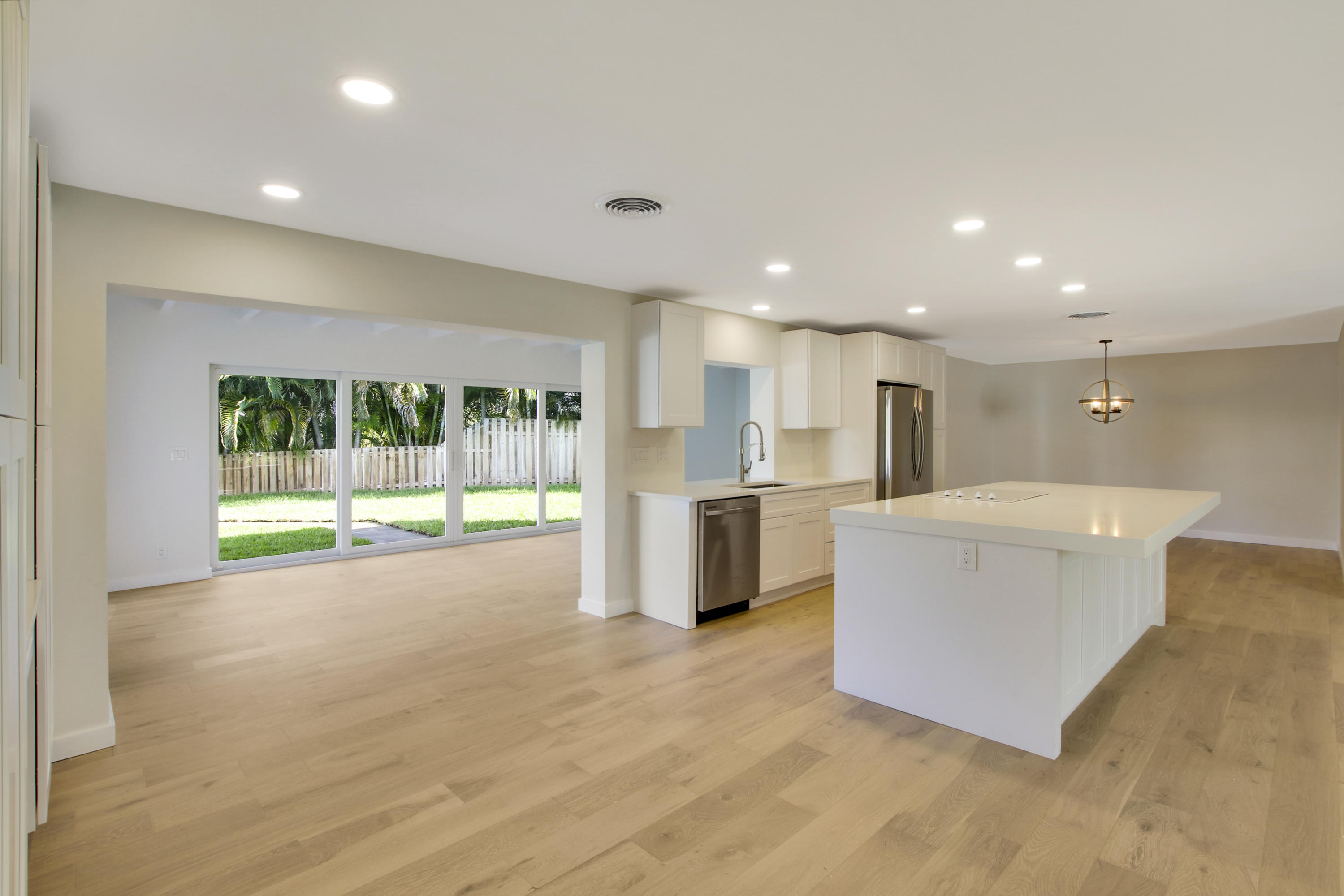 613 Shore Road North Palm Beach, FL 33408 - Photo 13 of 30 House2-19