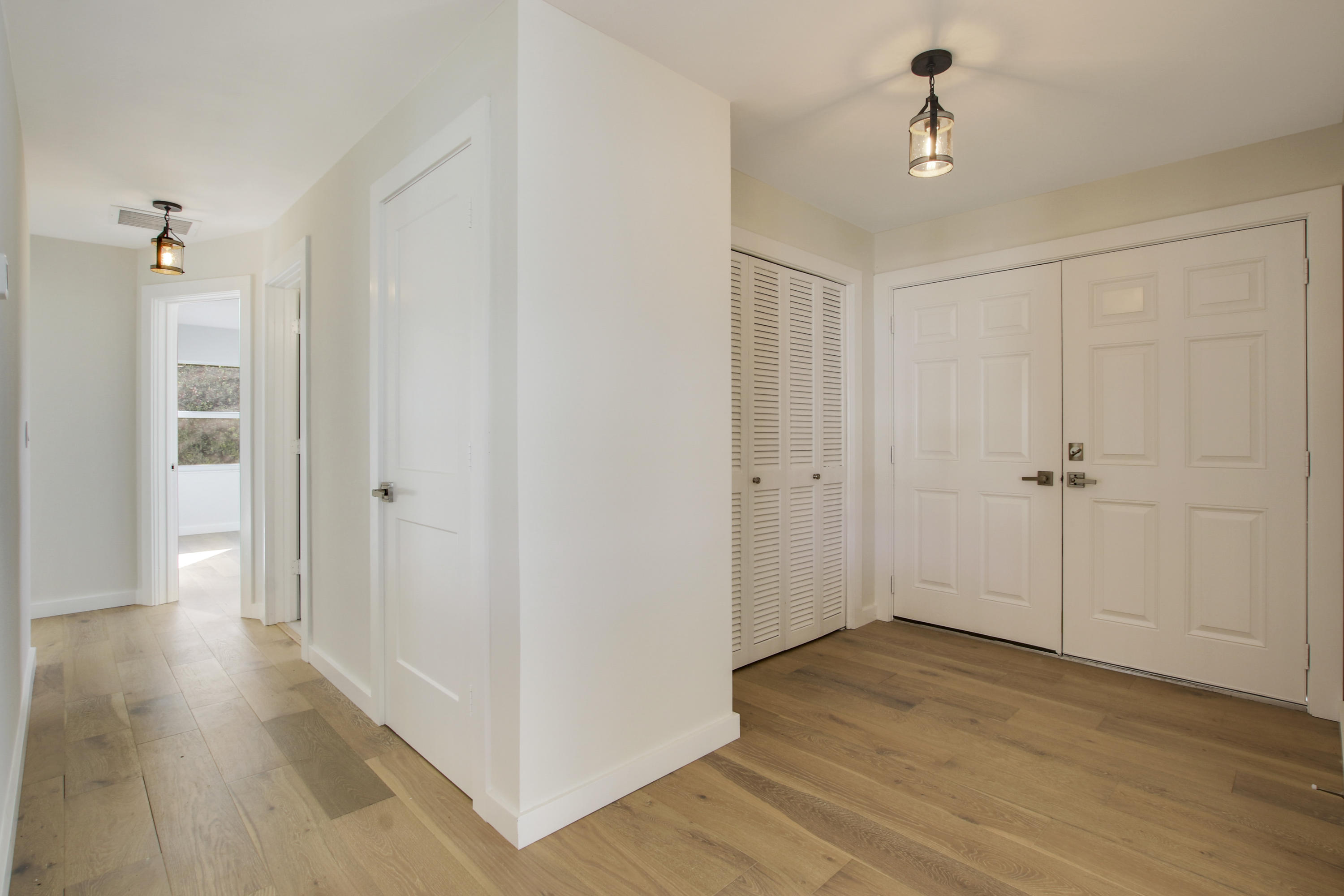 613 Shore Road North Palm Beach, FL 33408 - Photo 8 of 30 House2-14