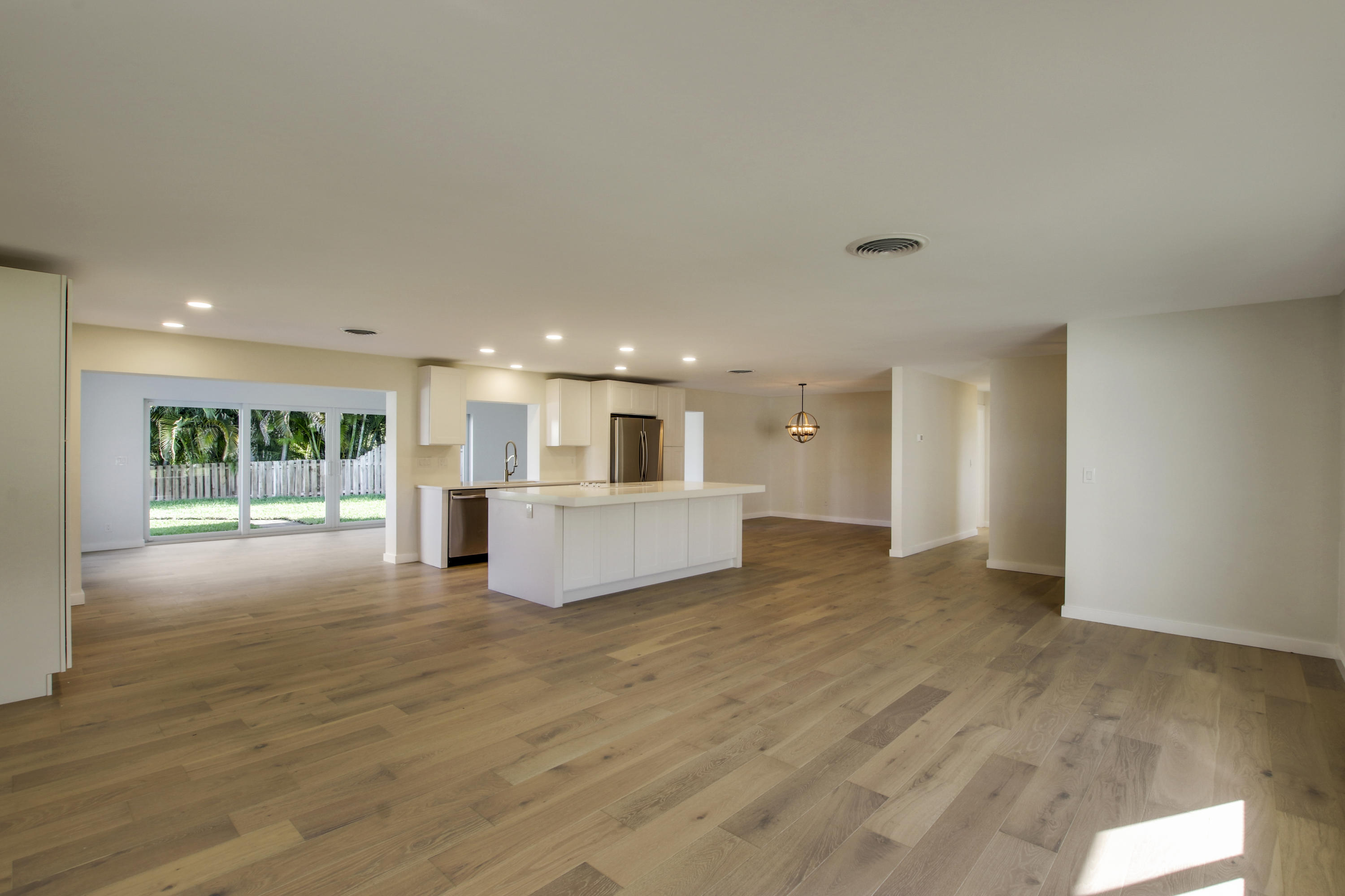 613 Shore Road North Palm Beach, FL 33408 - Photo 10 of 30 House2-17