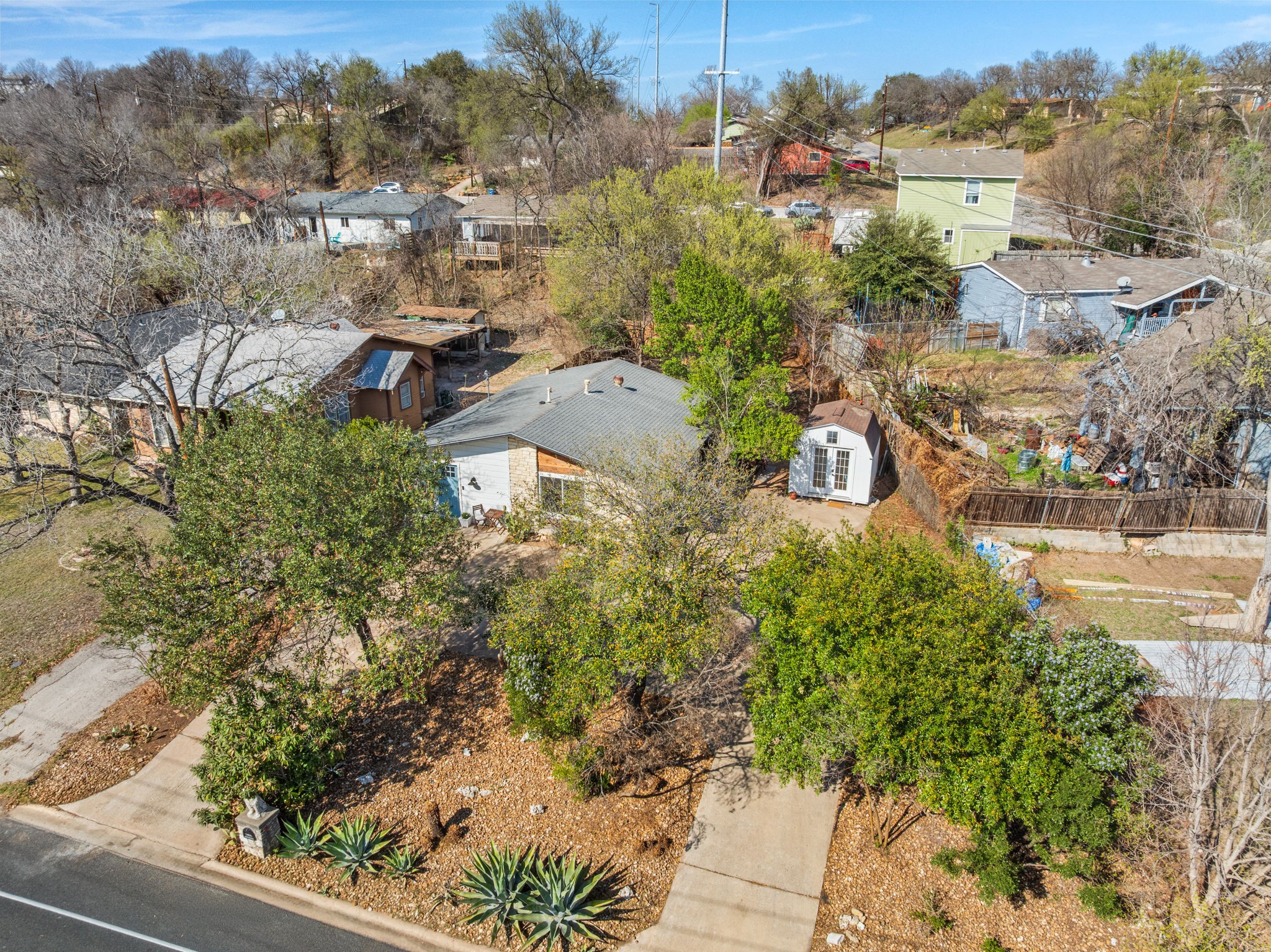 5002 Ledesma Road Austin, TX 78721 - Photo 30 of 32 an aerial view of residential house with green space