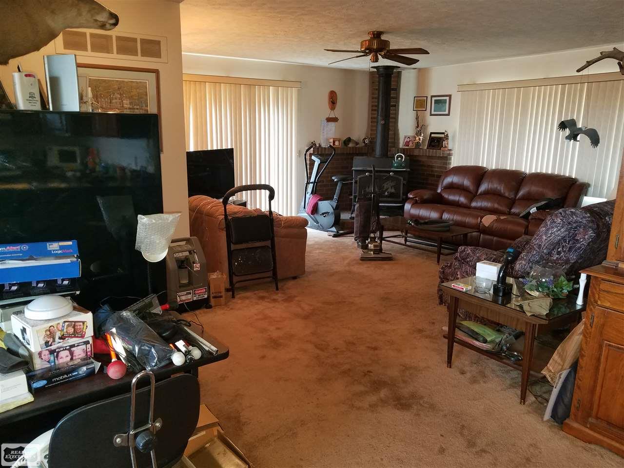 7300 Edlane Road Algonac, MI 48001 - Photo 12 of 20 31379415-11.JPG