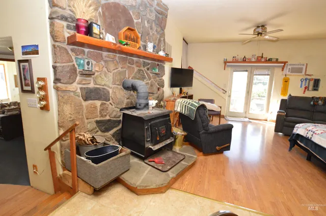 $340,000 | 510 East Main Street, Craigmont, ID 83523