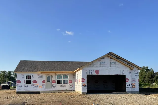 $429,900 | 300 Savannah Drive, Unit LT35, Walworth, WI 53184