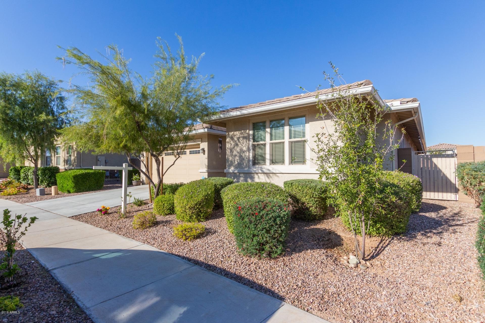 9004 West Ruth Avenue Peoria, AZ 85345 - Photo 2 of 33 0001-Ruth (2)