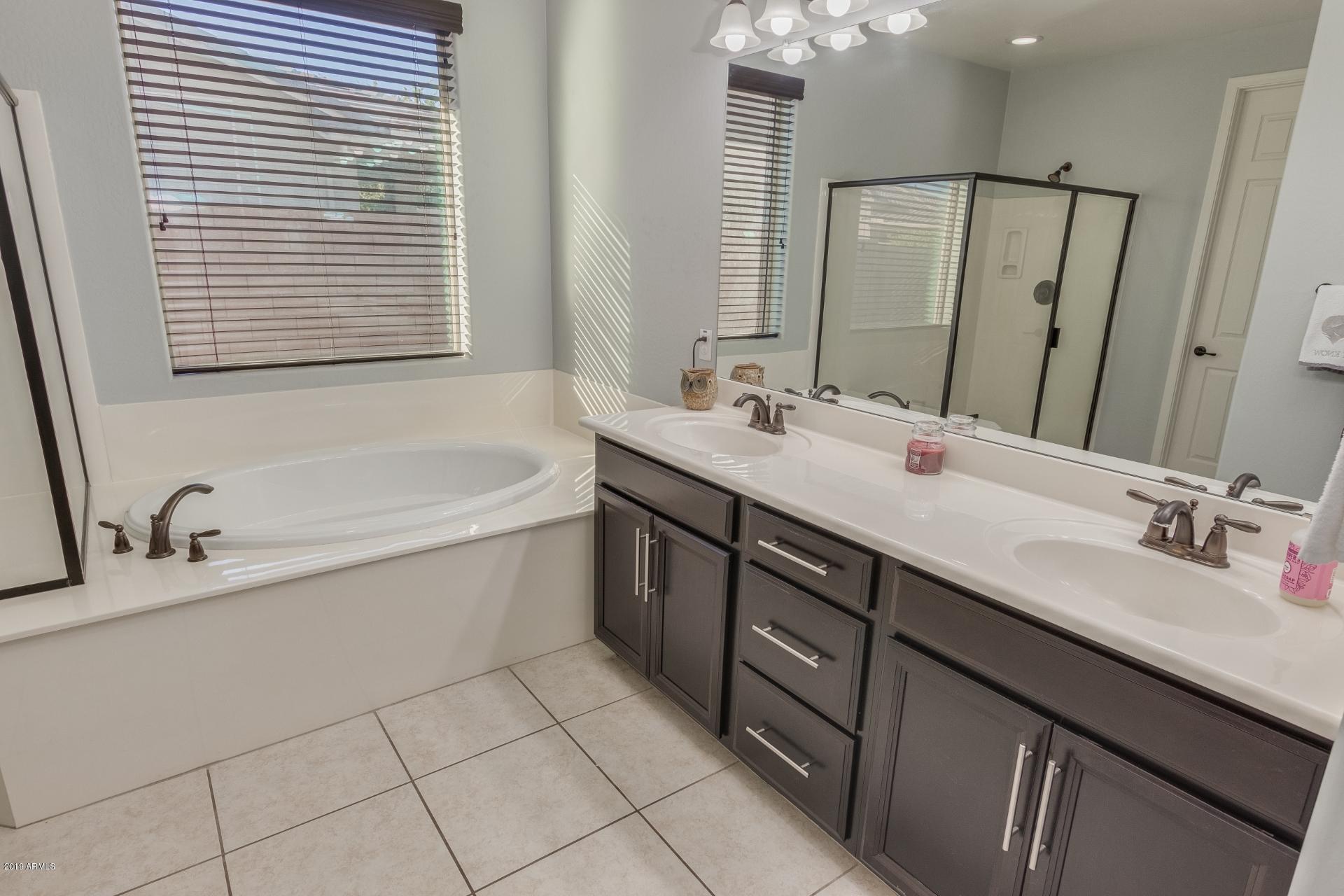 9004 West Ruth Avenue Peoria, AZ 85345 - Photo 23 of 33 0031-Ruth (30)