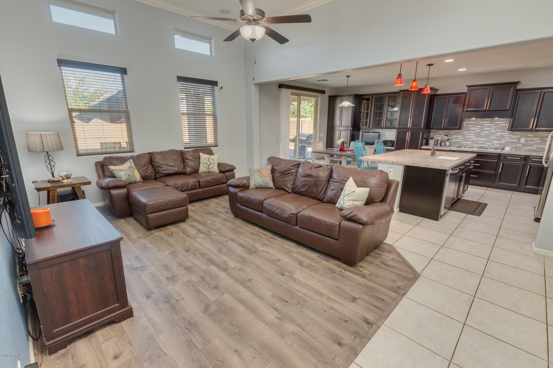 9004 West Ruth Avenue Peoria, AZ 85345 - Photo 6 of 33 0016-Ruth (17)