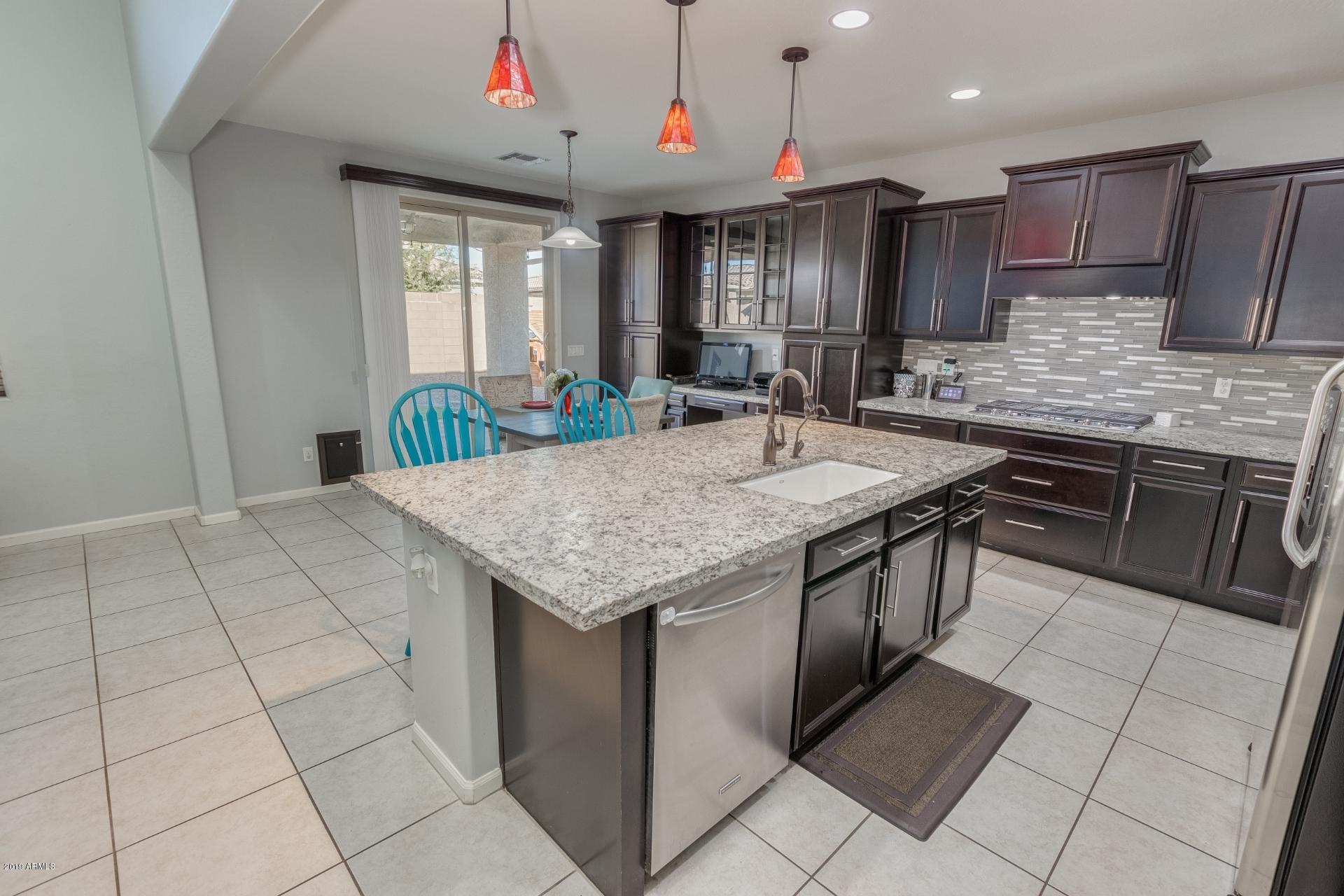9004 West Ruth Avenue Peoria, AZ 85345 - Photo 8 of 33 0008-Ruth (8)