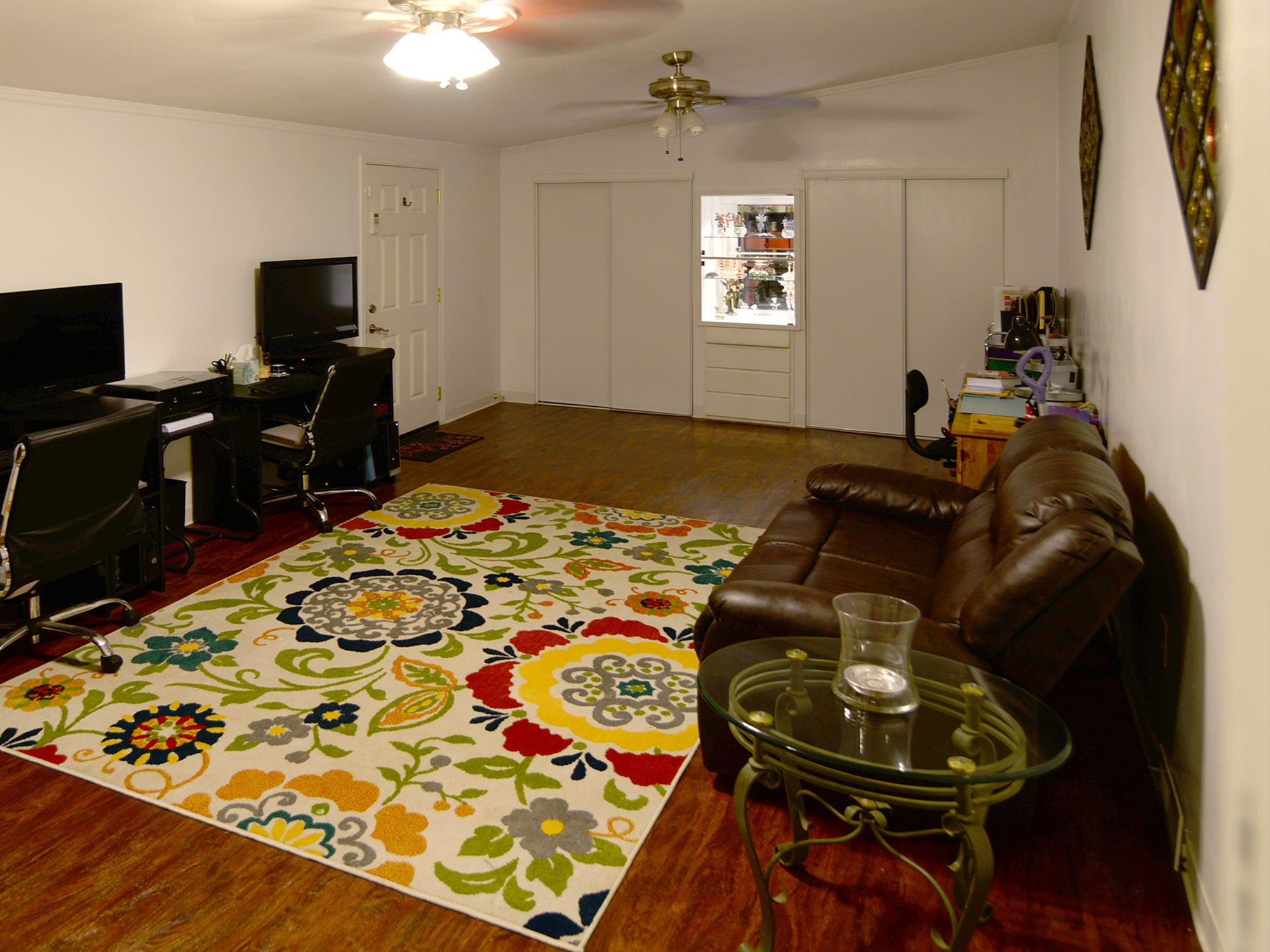 107 Salem Road Oak Ridge, TN 37830 - Photo 13 of 25 a bed room with a bed and a television