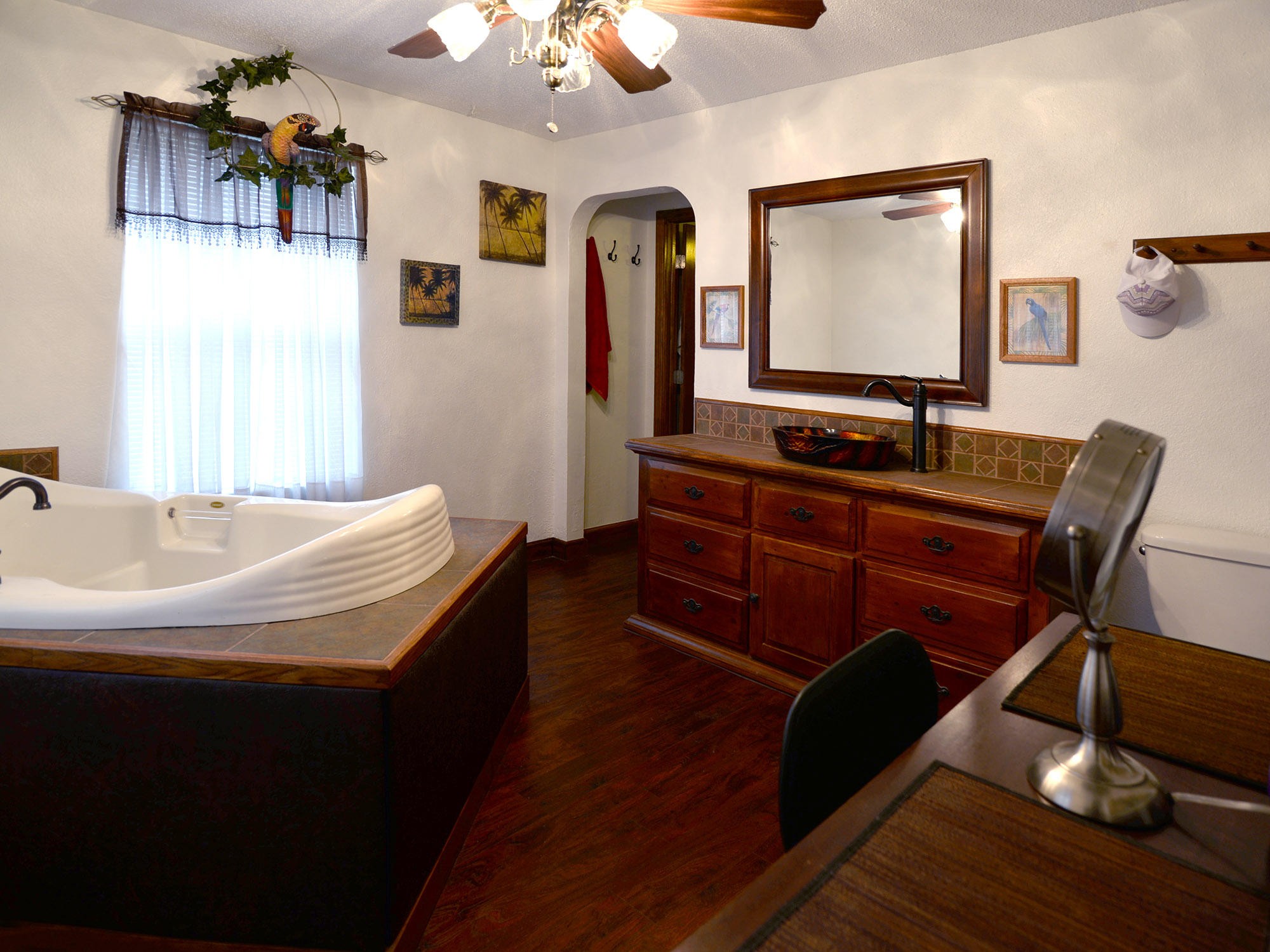 107 Salem Road Oak Ridge, TN 37830 - Photo 17 of 25 a room with wooden floor table and chairs