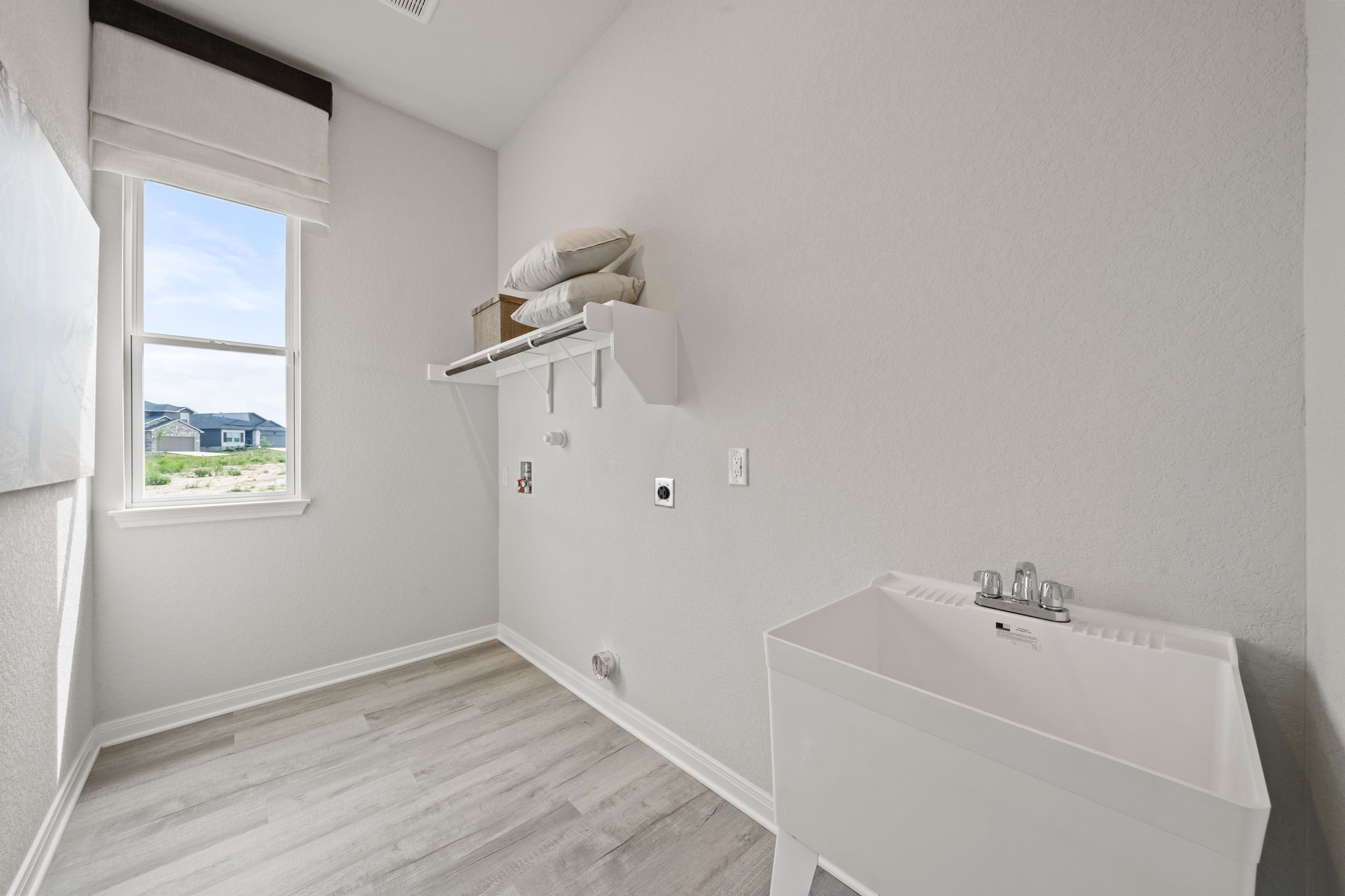 16048 Sandy Koufax Court Splendora, TX 77372 - Photo 13 of 25 Representative Photo. Not Actual Home. Colors and features may vary from what is shown.